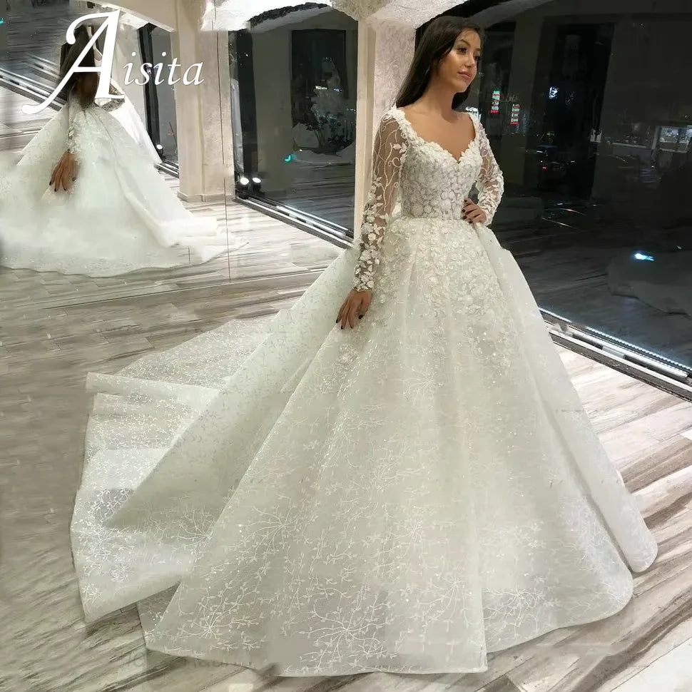 Luxury Lace Wedding Dresses Long Sleeves 2025 robe de mariage Beaded A-Line Appliqued Vintage Princess Bridal Gown Customized