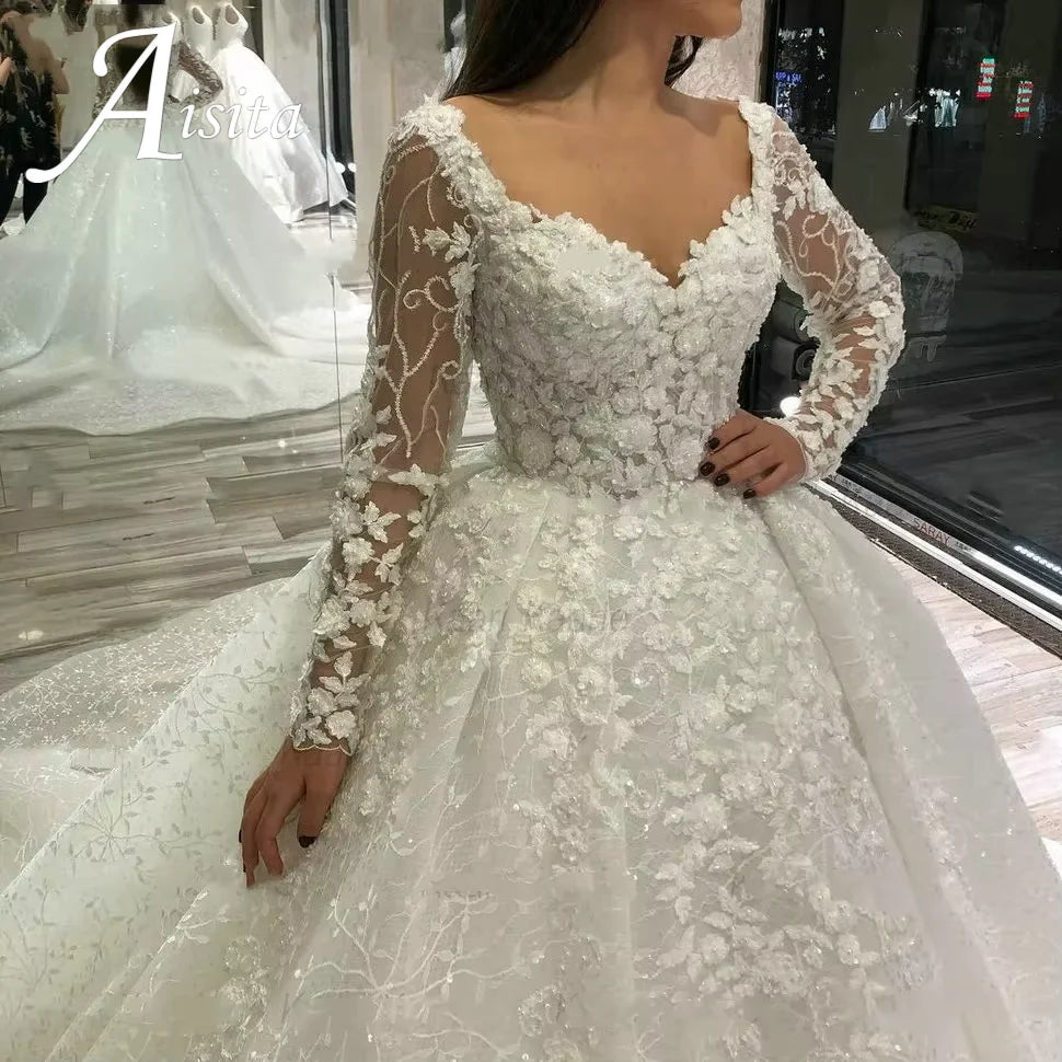Luxury Lace Wedding Dresses Long Sleeves 2025 robe de mariage Beaded A-Line Appliqued Vintage Princess Bridal Gown Customized